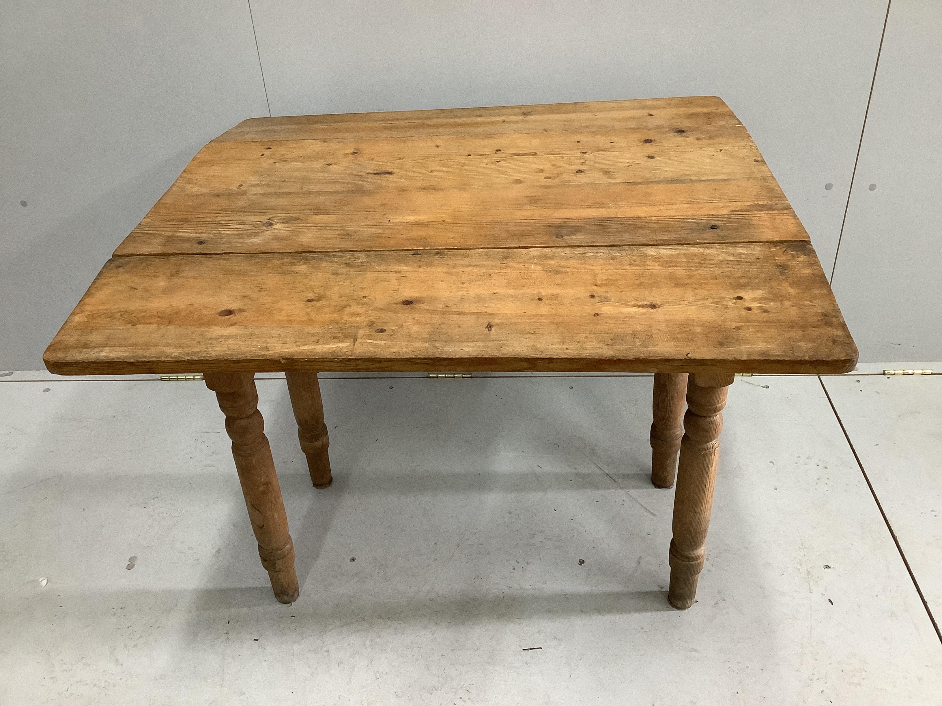 A Victorian pine drop flap table, width 89cm, depth 42cm, height 74cm (missing drawer)